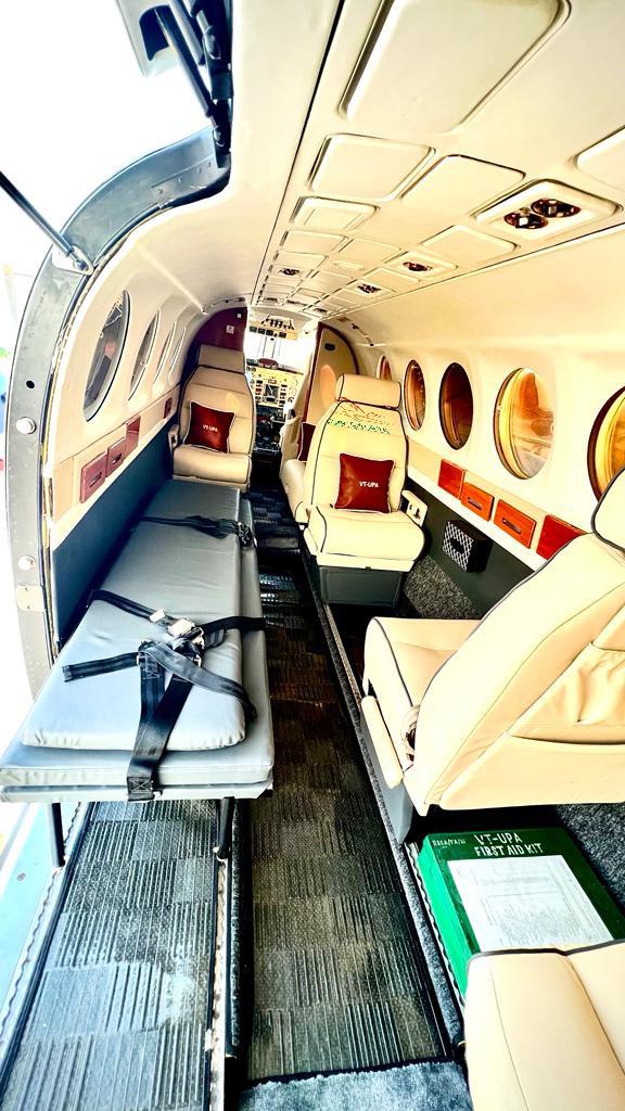 vt-upa-king-air-300-airambulance